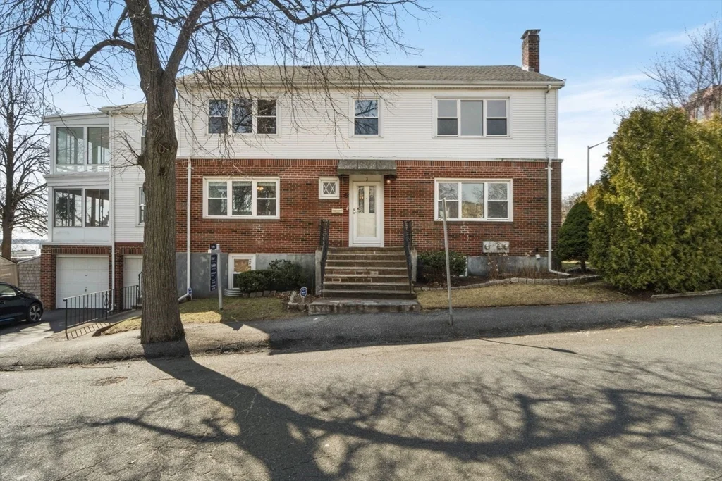 2 bed, 1 bath apartment for rent at 3 Wallace Rd Unit 2, Diamond District — photo 18 of 23