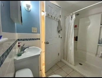 3 bed, 1 bath apartment for rent at 3 Wallingford Rd Unit 1, Brighton — photo 6 of 7