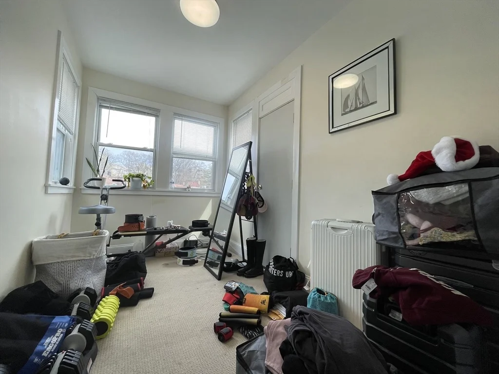 3 bed, 1 bath apartment for rent at 3 Wallingford Rd Unit 2, Boston — photo 12 of 12