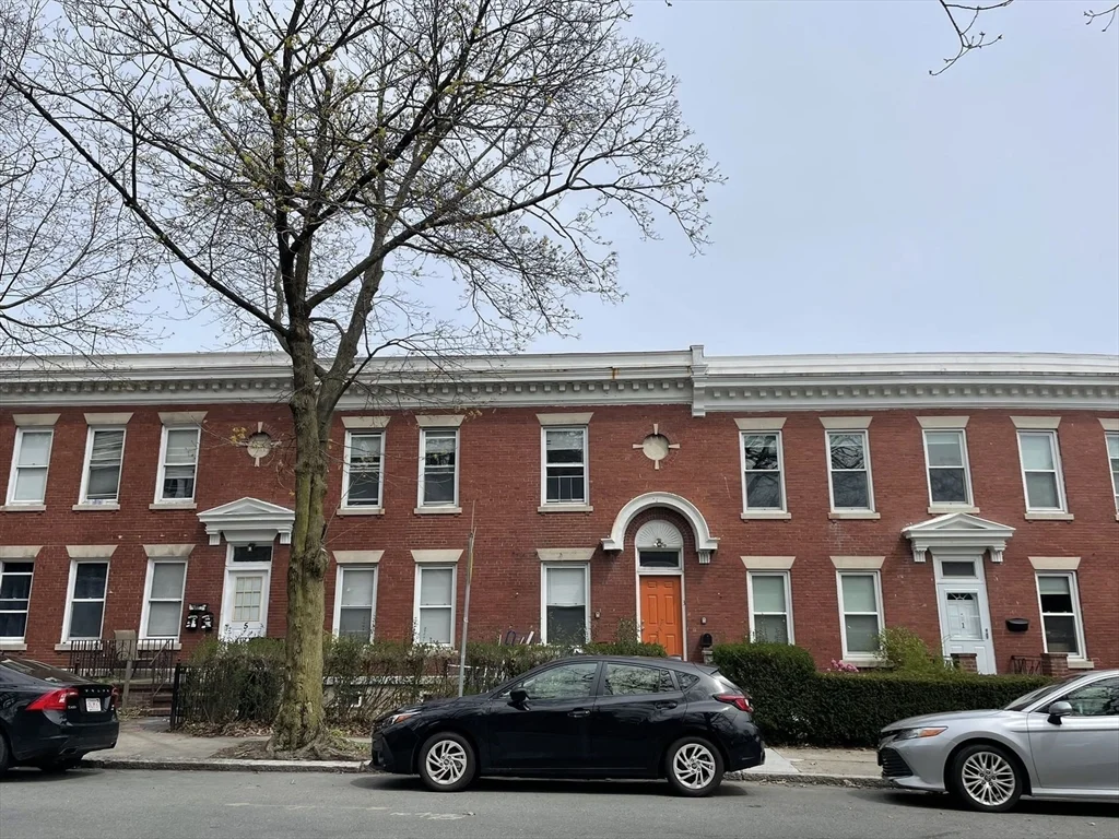 3 bed, 1 bath apartment for rent at 3 Wallingford Rd Unit 2, Boston — photo 1 of 12