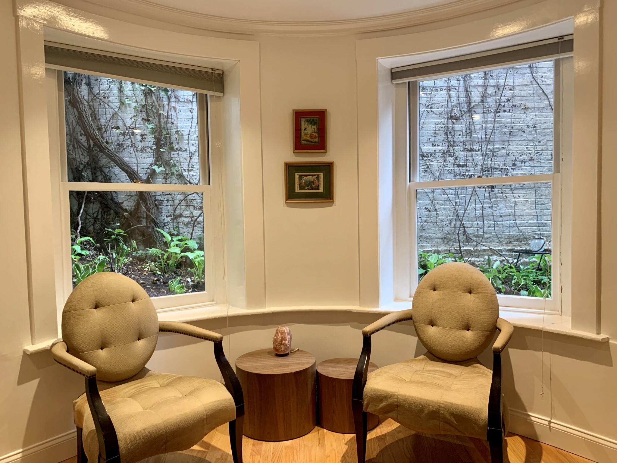 2 bed, 1.5 bath apartment for rent at 3 Walnut St Unit 1, Beacon Hill — photo 12 of 21