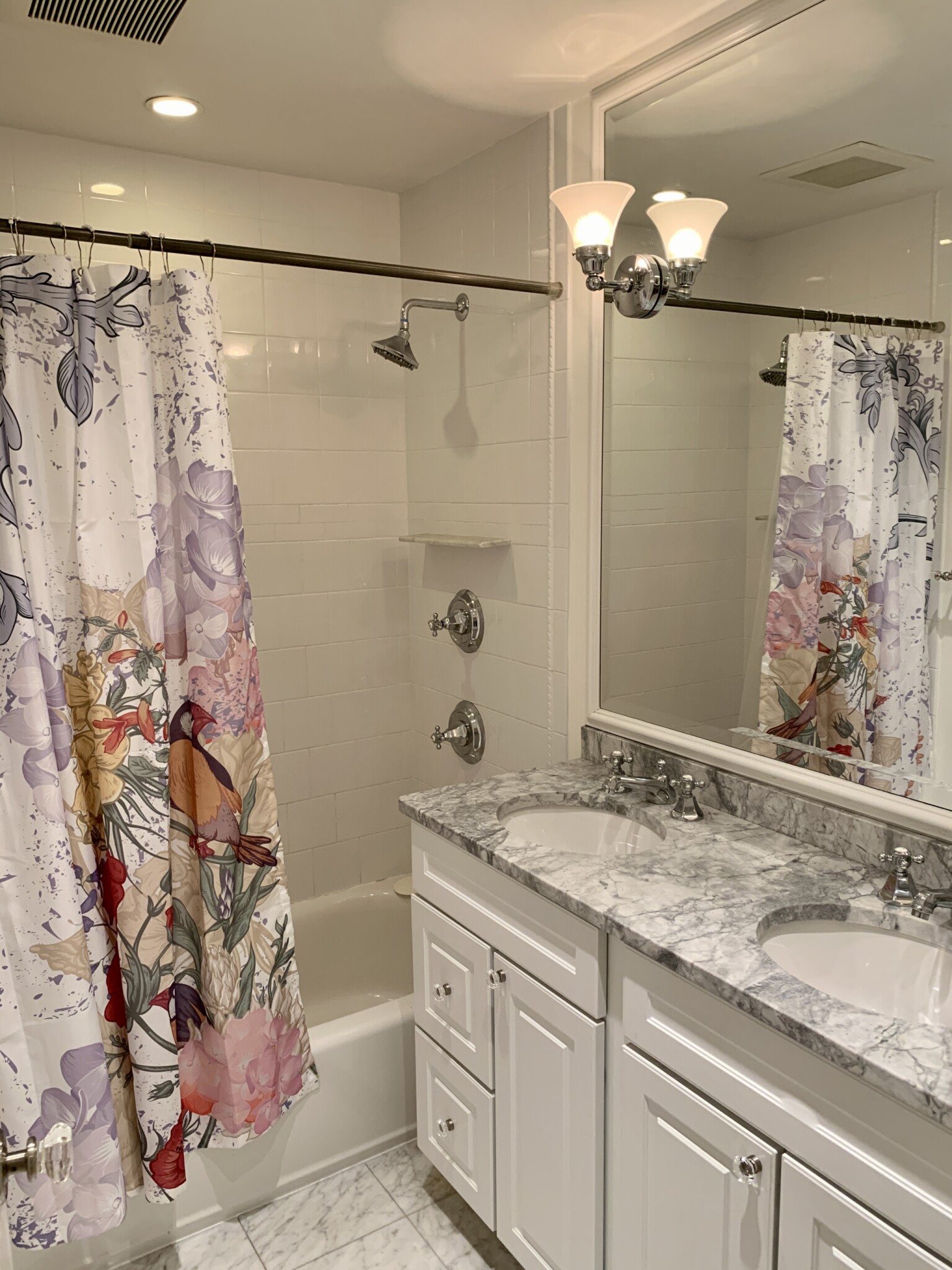 2 bed, 1.5 bath apartment for rent at 3 Walnut St Unit 1, Beacon Hill — photo 15 of 21
