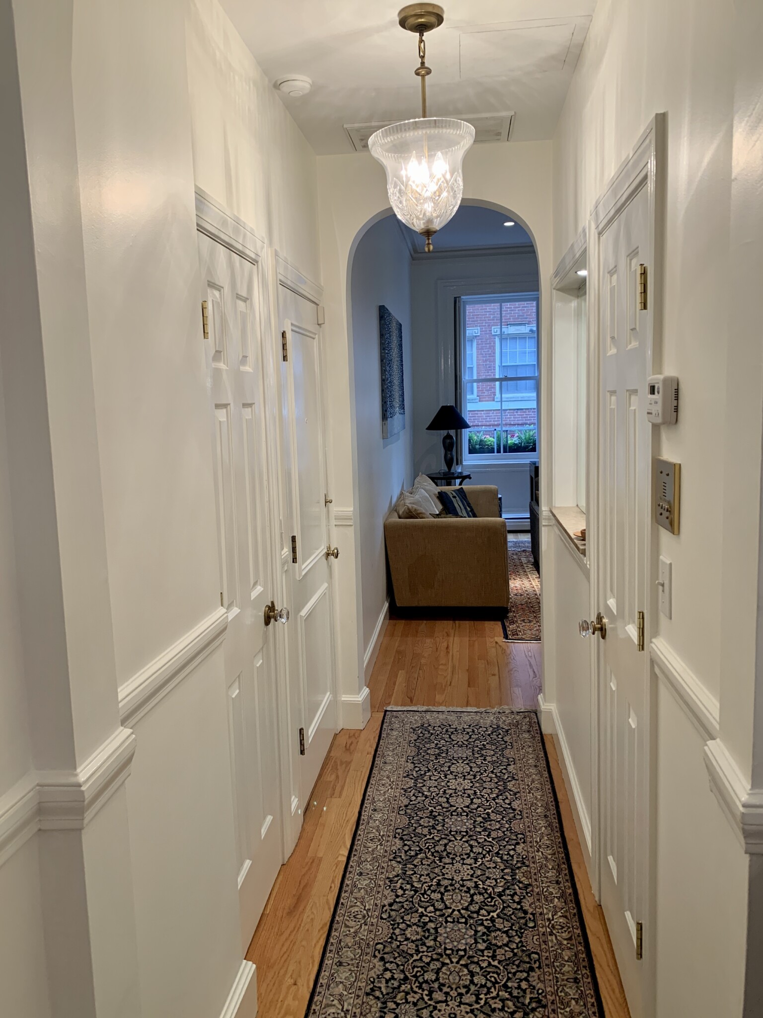 2 bed, 1.5 bath apartment for rent at 3 Walnut St Unit 1, Beacon Hill — photo 18 of 21
