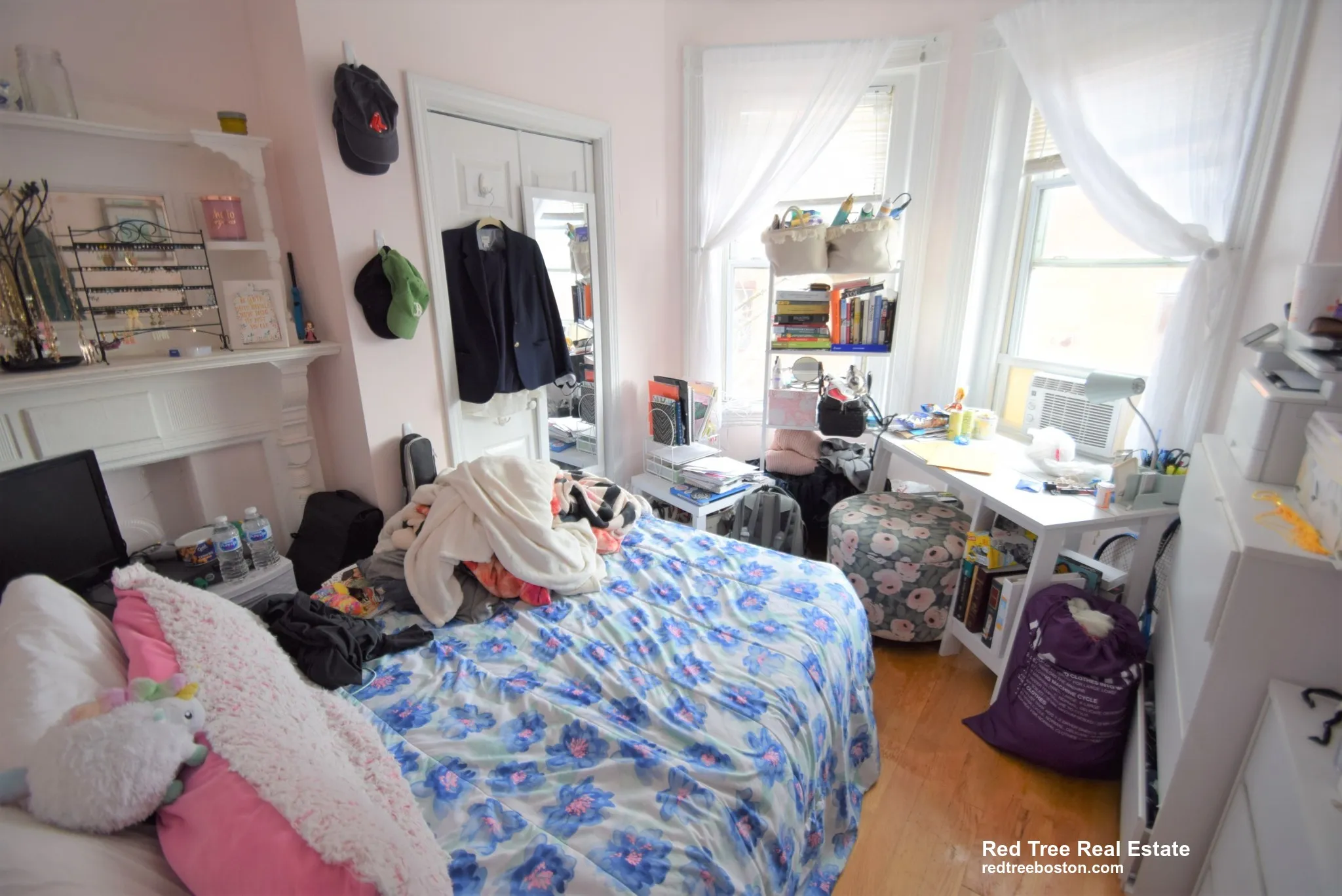 4 bed, 1 bath apartment for rent at 3 Warwick St Unit 3, Roxbury — photo 4 of 8
