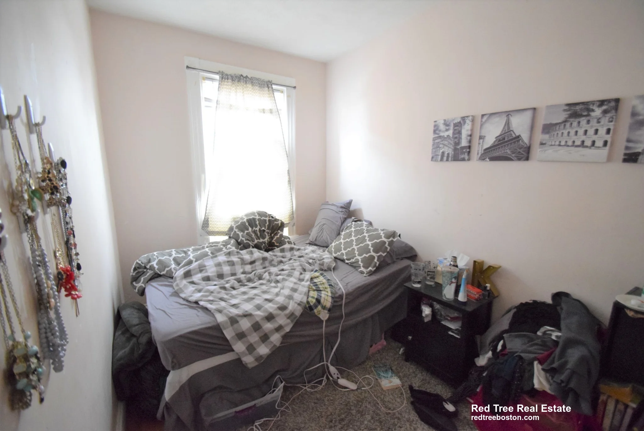 4 bed, 1 bath apartment for rent at 3 Warwick St Unit 3, Roxbury — photo 5 of 8