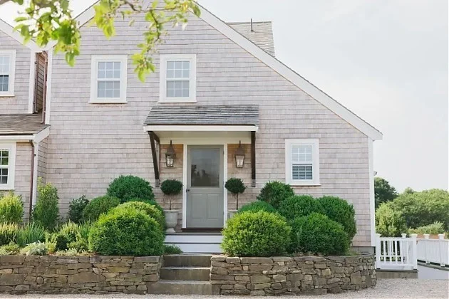7 bed, 4+ bath apartment for rent at 3 Wauwinet Rd, Nantucket — photo 23 of 32