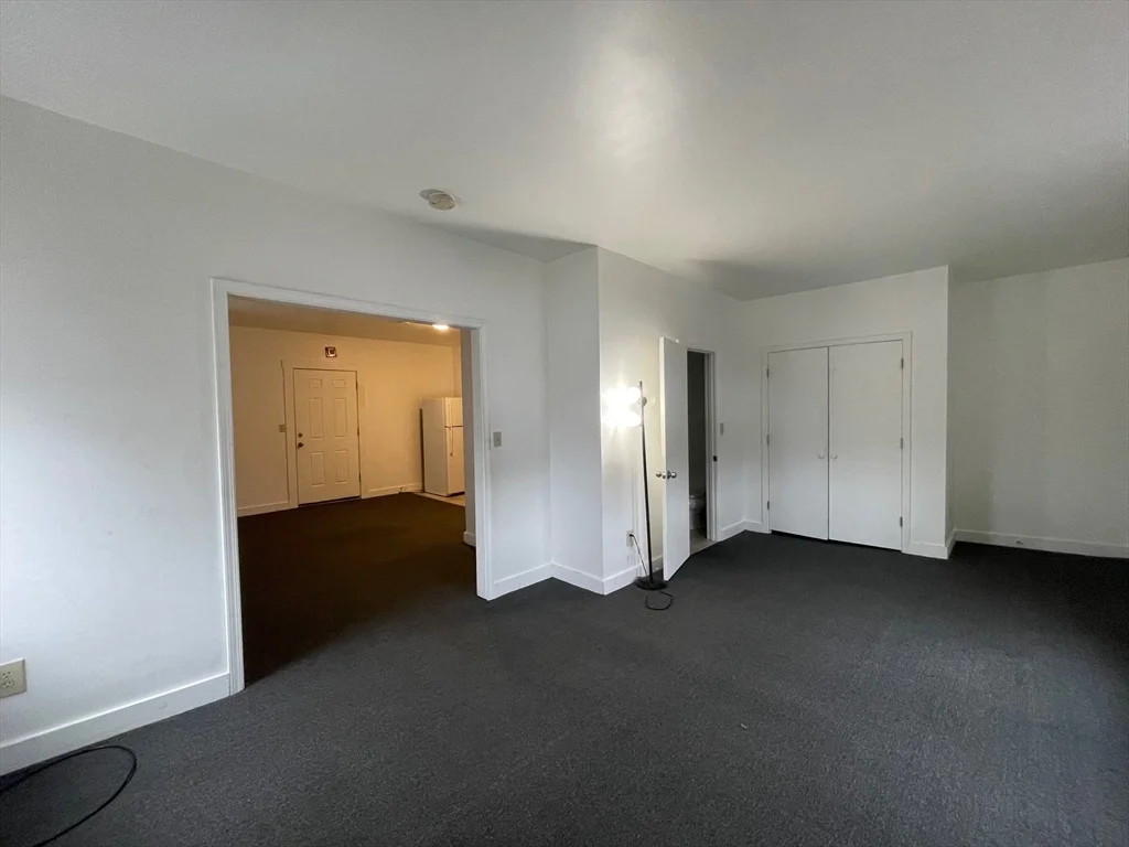 1 bed, 1 bath apartment for rent at 3 Webster St Unit 4, Rockland — photo 6 of 7