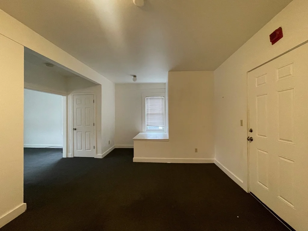 1 bed, 1 bath apartment for rent at 3 Webster St Unit 4, Rockland — photo 4 of 7