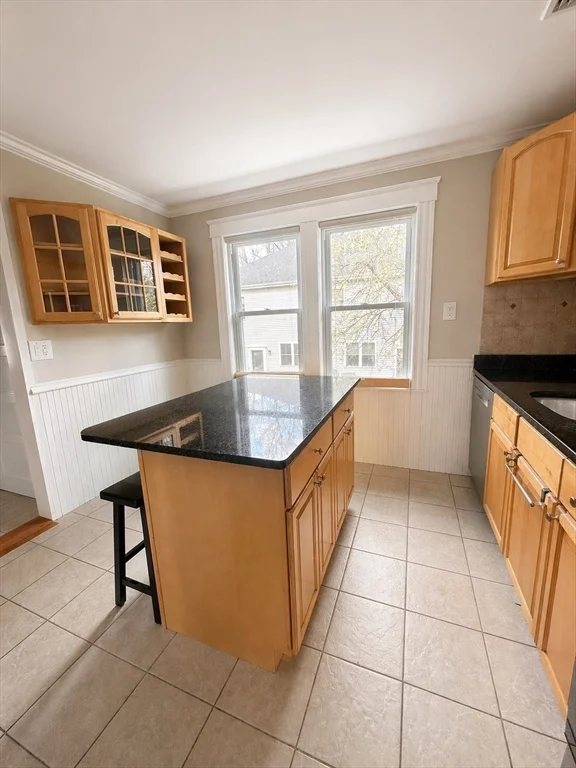 3 bed, 1 bath apartment for rent at 3 Westview Rd Unit 2, Natick — photo 12 of 22
