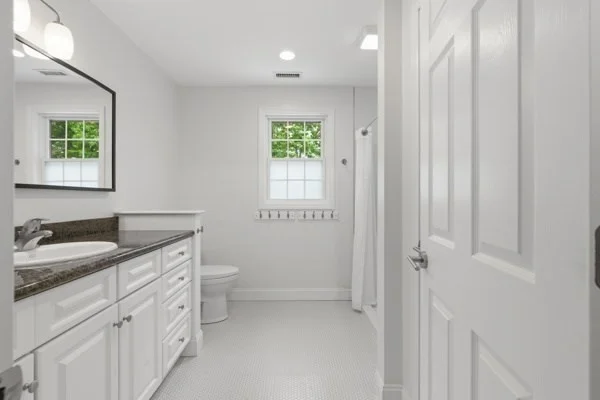 4 bed, 2 bath apartment for rent at 3 Wing Rd, Wilmington — photo 23 of 33