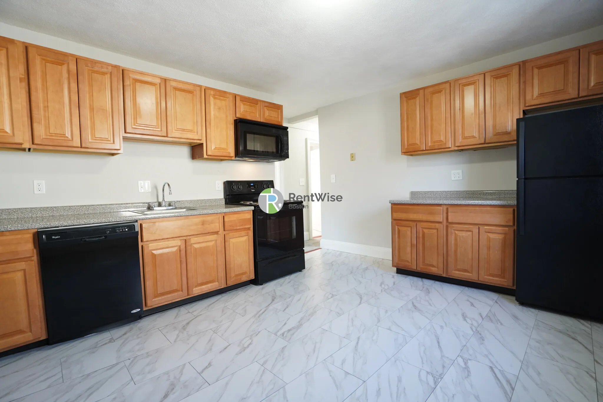 4 bed, 1 bath apartment for rent at 3 Winship Pl Unit 0, Brighton — photo 6 of 25