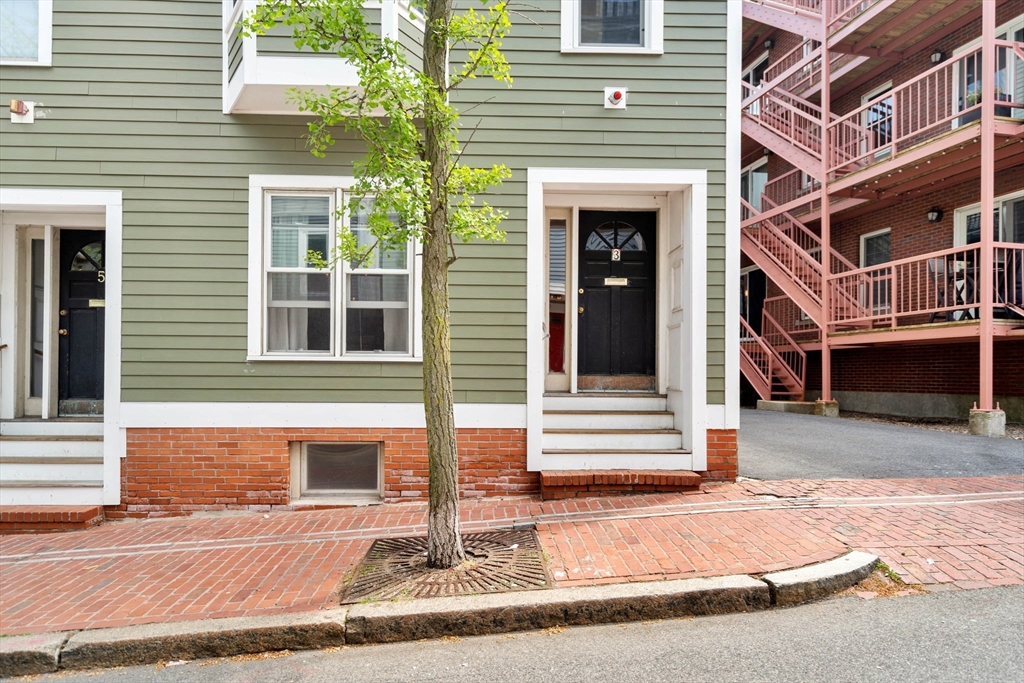 2 bed, 2 bath apartment for rent at 3 Winthrop St Unit 1, Charlestown — photo 22 of 22