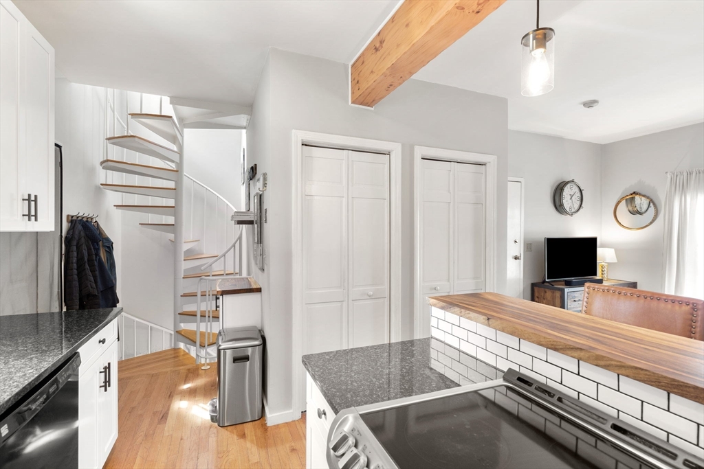 2 bed, 2 bath apartment for rent at 3 Winthrop St Unit 1, Charlestown — photo 11 of 22