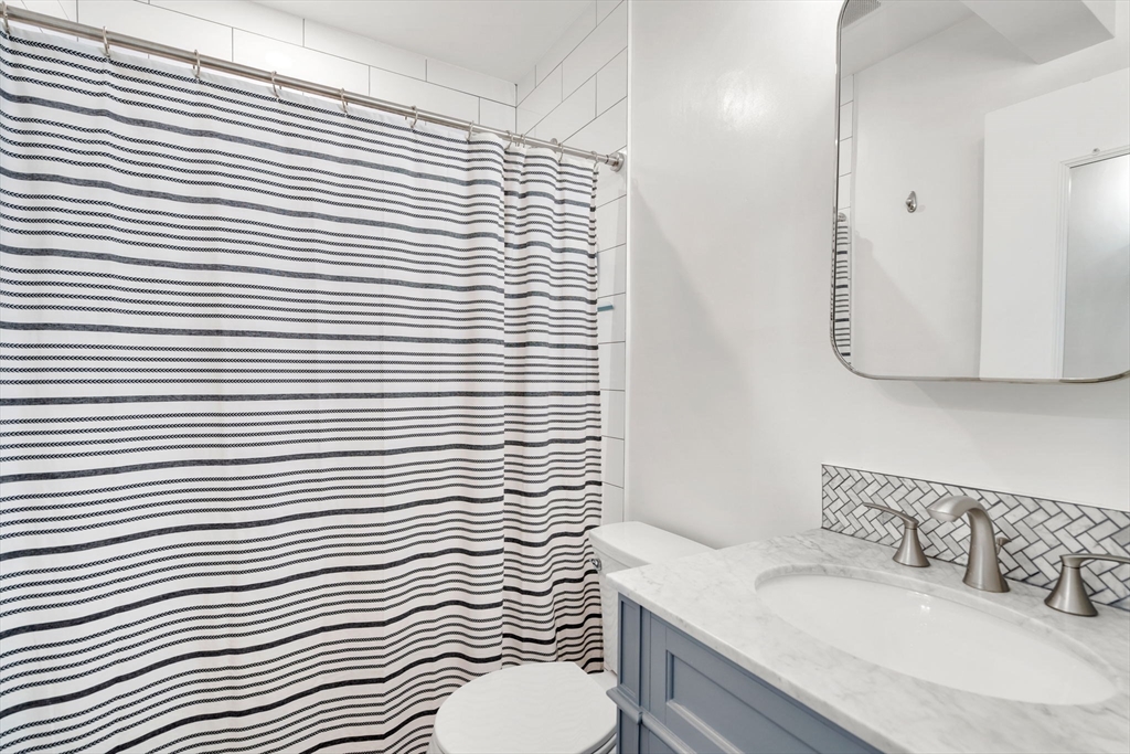 2 bed, 2 bath apartment for rent at 3 Winthrop St Unit 1, Charlestown — photo 15 of 22