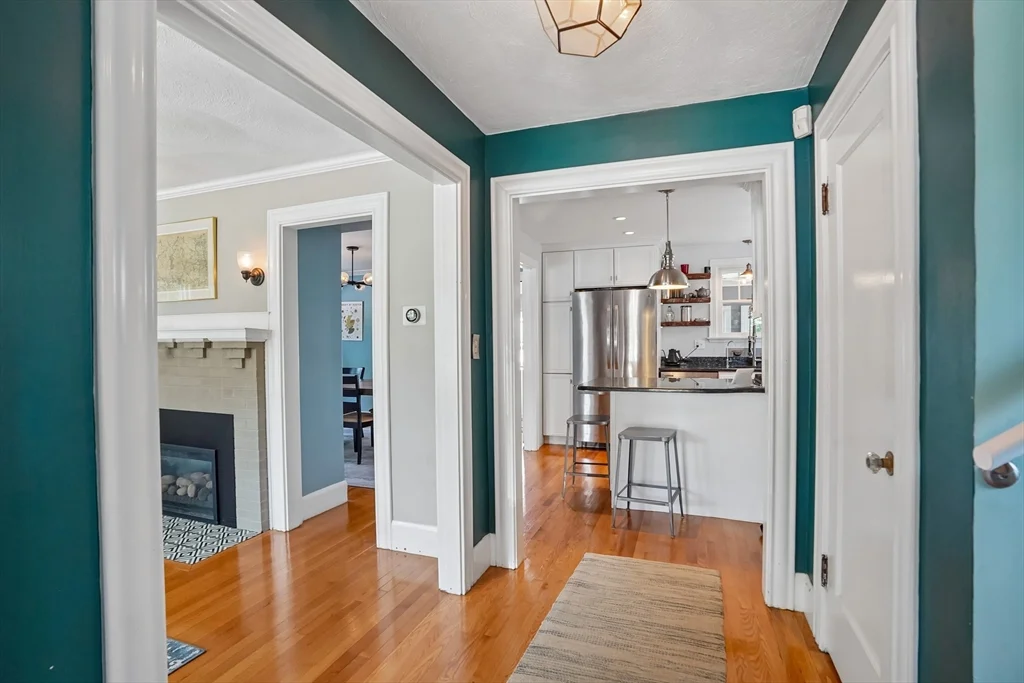 3 bed, 1 bath apartment for rent at 3 Woburn St, West Medford — photo 7 of 39