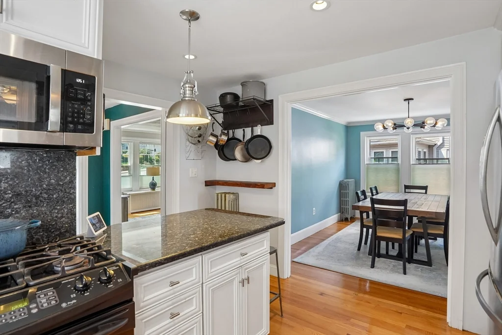 3 bed, 1 bath apartment for rent at 3 Woburn St, West Medford — photo 18 of 39