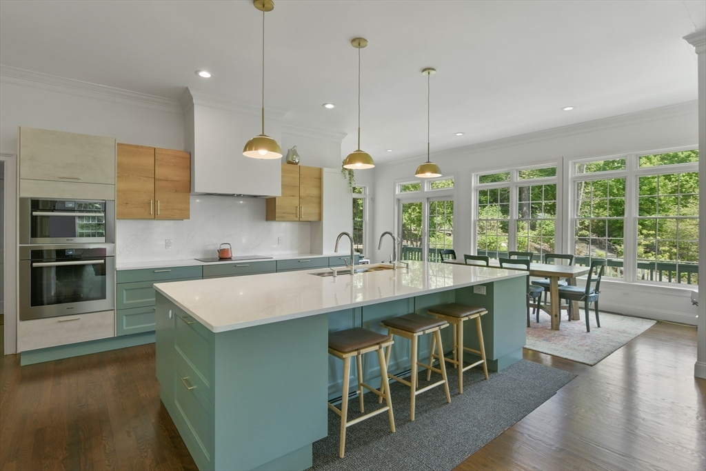 5 bed, 4+ bath apartment for rent at 3 Wood Ln, Winchester — photo 6 of 36