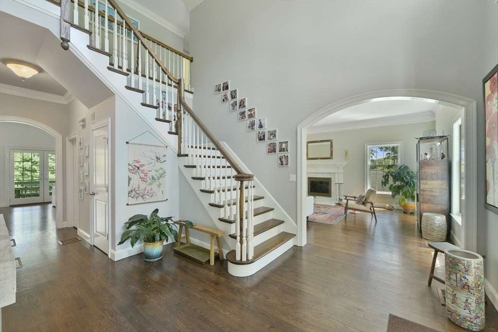 5 bed, 4+ bath apartment for rent at 3 Wood Ln, Winchester — photo 3 of 36