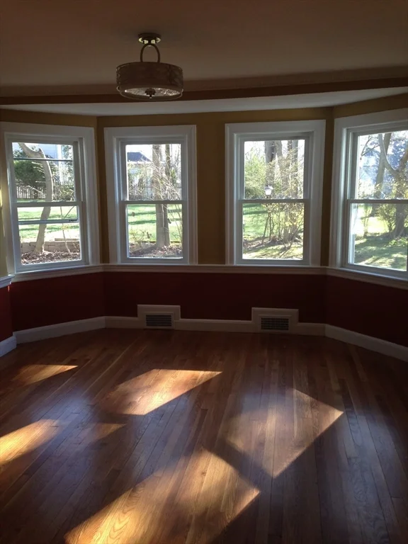4 bed, 3 bath apartment for rent at 3 Woodside Rd, Newtonville — photo 7 of 17