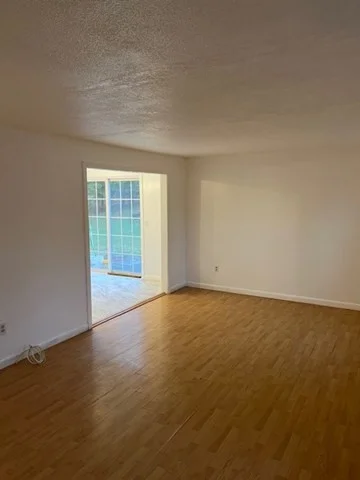 3 bed, 1 bath apartment for rent at 30-32 North St Unit 32, Mansfield — photo 3 of 15