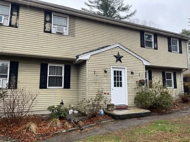 3 bed, 1 bath apartment for rent at 30-32 North St Unit 32, Mansfield — photo 1 of 15