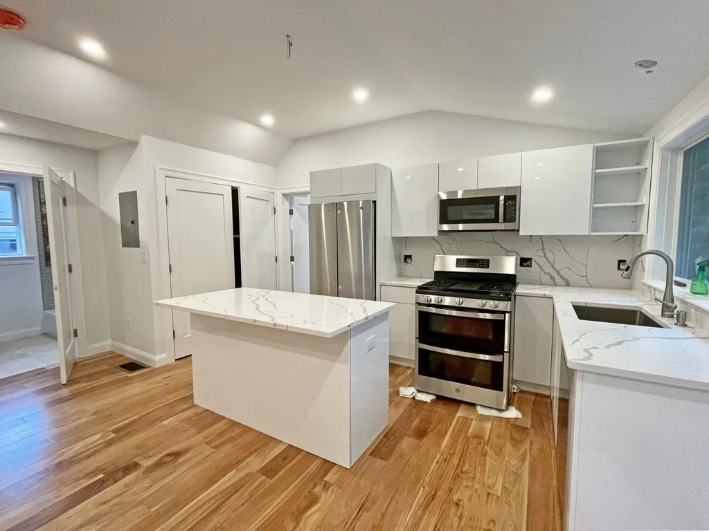 2 bed, 1 bath apartment for rent at 30-32 Salisbury Rd Unit A, Newton Corner — photo 2 of 10