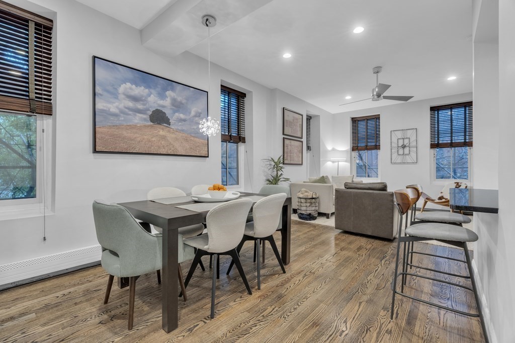2 bed, 1 bath apartment for rent at 30 East Concord St Unit 11, Boston — photo 3 of 13