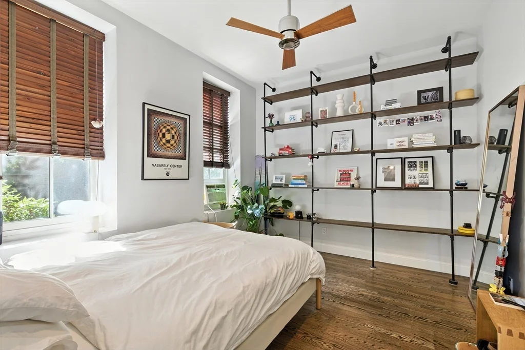 2 bed, 1 bath apartment for rent at 30-34 E Concord St Unit 11, South End — photo 12 of 17