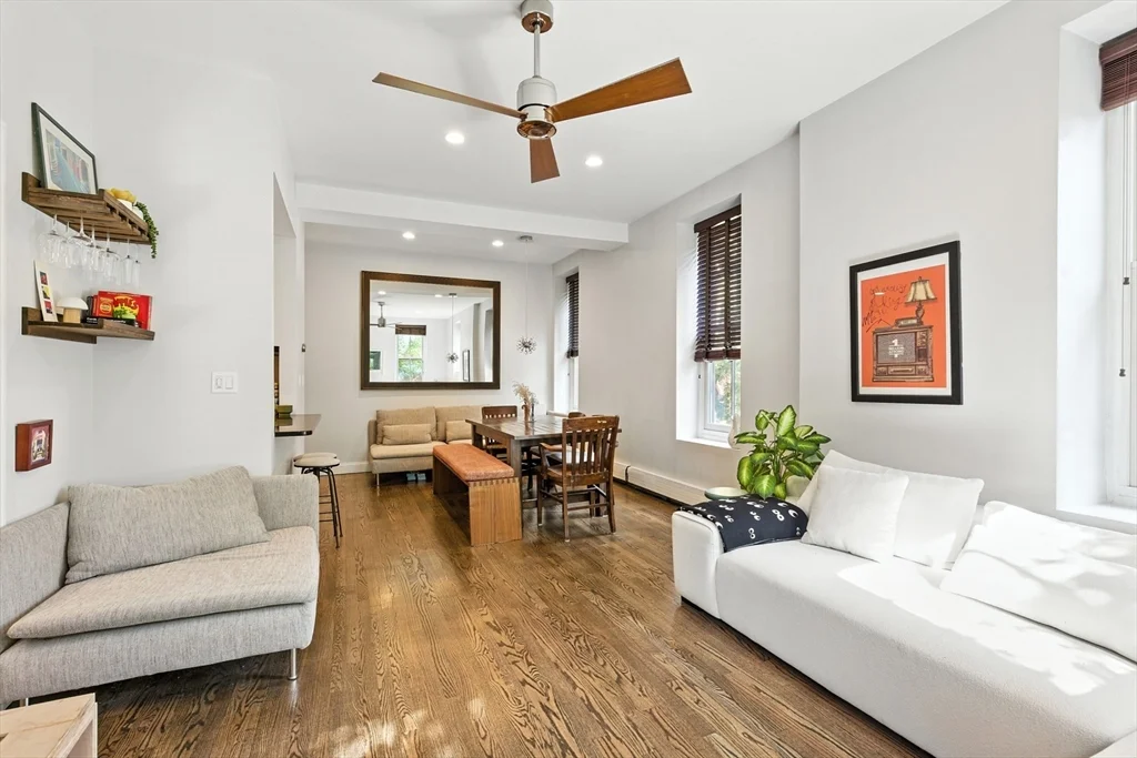 2 bed, 1 bath apartment for rent at 30-34 E Concord St Unit 11, South End — photo 1 of 17