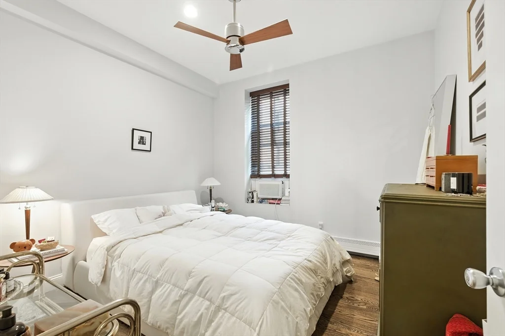 2 bed, 1 bath apartment for rent at 30-34 E Concord St Unit 11, South End — photo 13 of 17