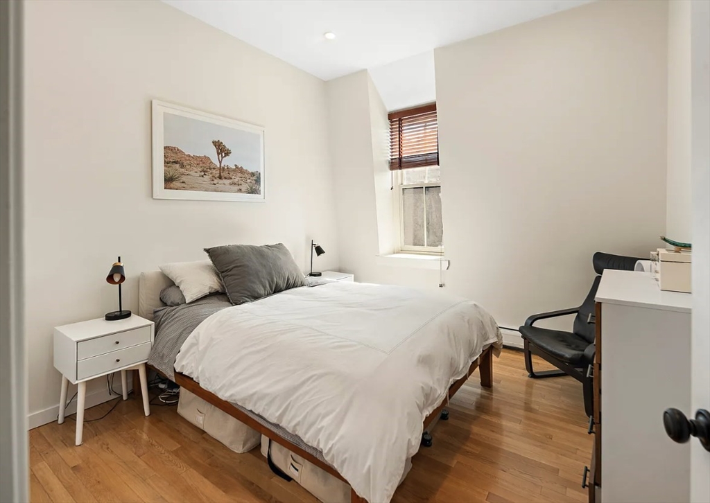 1 bed, 1 bath apartment for rent at 30 East Concord St Unit 24, South End — photo 11 of 14