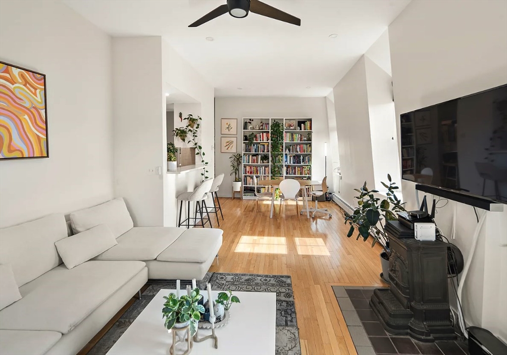 1 bed, 1 bath apartment for rent at 30 East Concord St Unit 24, South End — photo 4 of 14