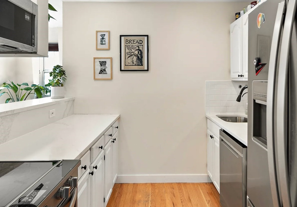 1 bed, 1 bath apartment for rent at 30 East Concord St Unit 24, South End — photo 7 of 14