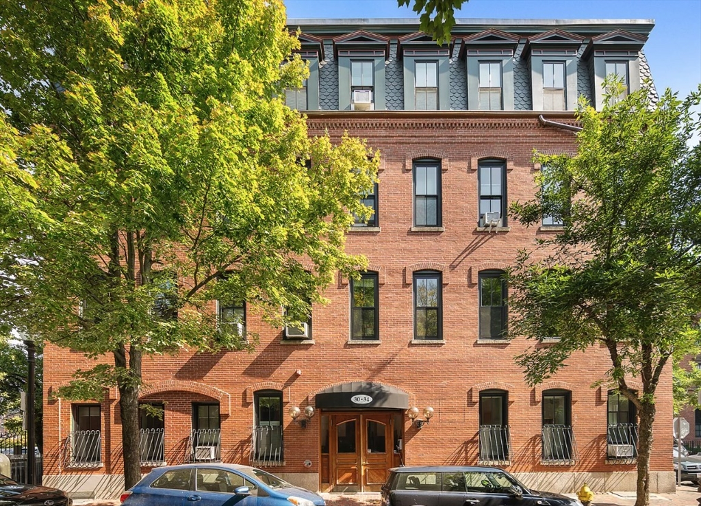 1 bed, 1 bath apartment for rent at 30 East Concord St Unit 24, South End — photo 14 of 14