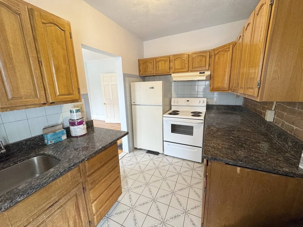 1 bed, 1 bath apartment for rent at 30 Academy Hill Rd Unit 2, Brighton — photo 6 of 11