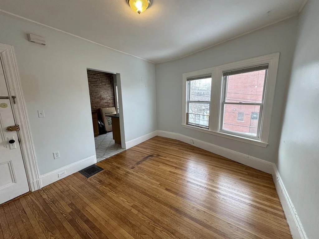 1 bed, 1 bath apartment for rent at 30 Academy Hill Rd Unit 2, Brighton — photo 9 of 11