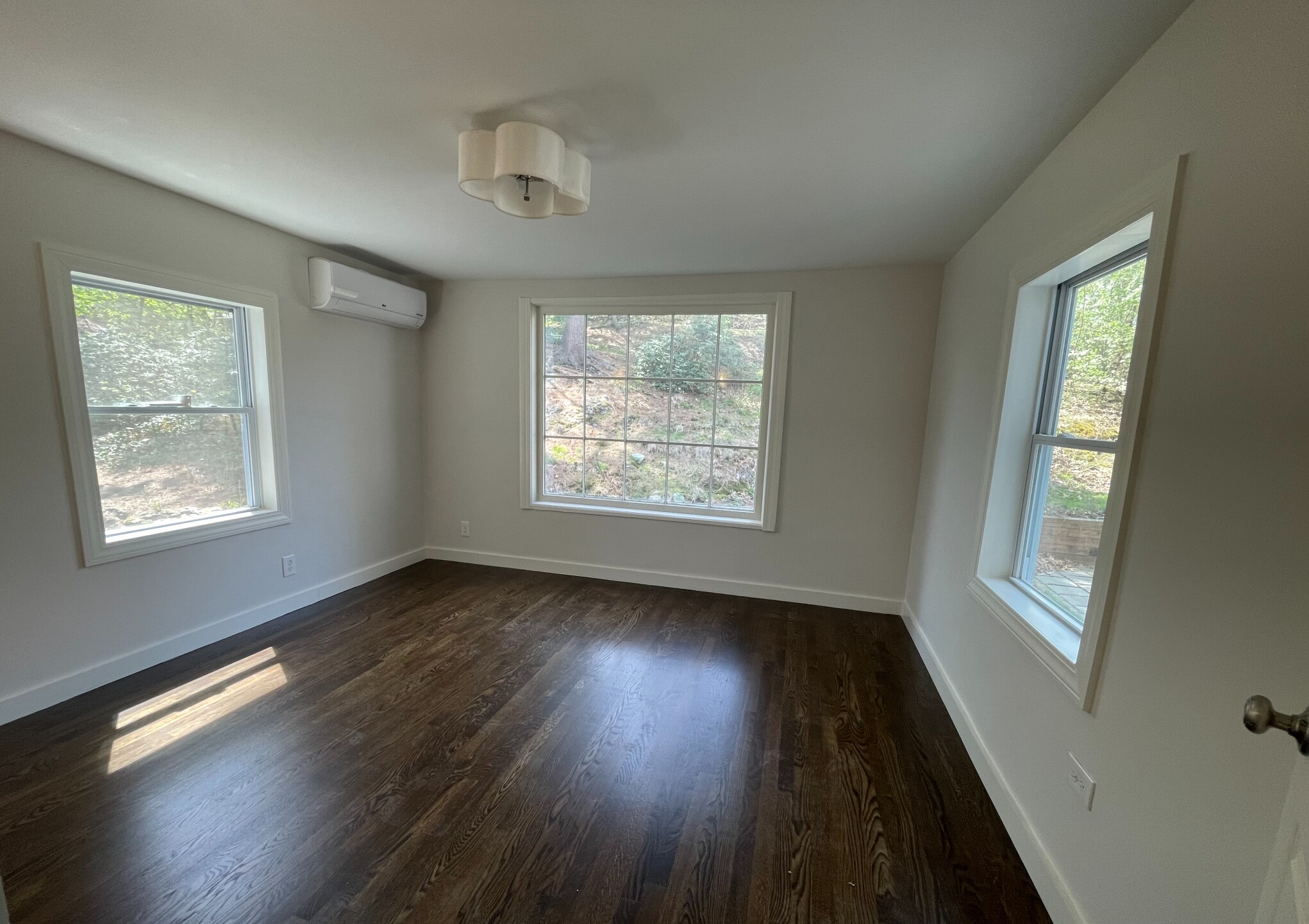 3 bed, 1 bath apartment for rent at 30 Allandale St Unit 1, West Roxbury — photo 7 of 23
