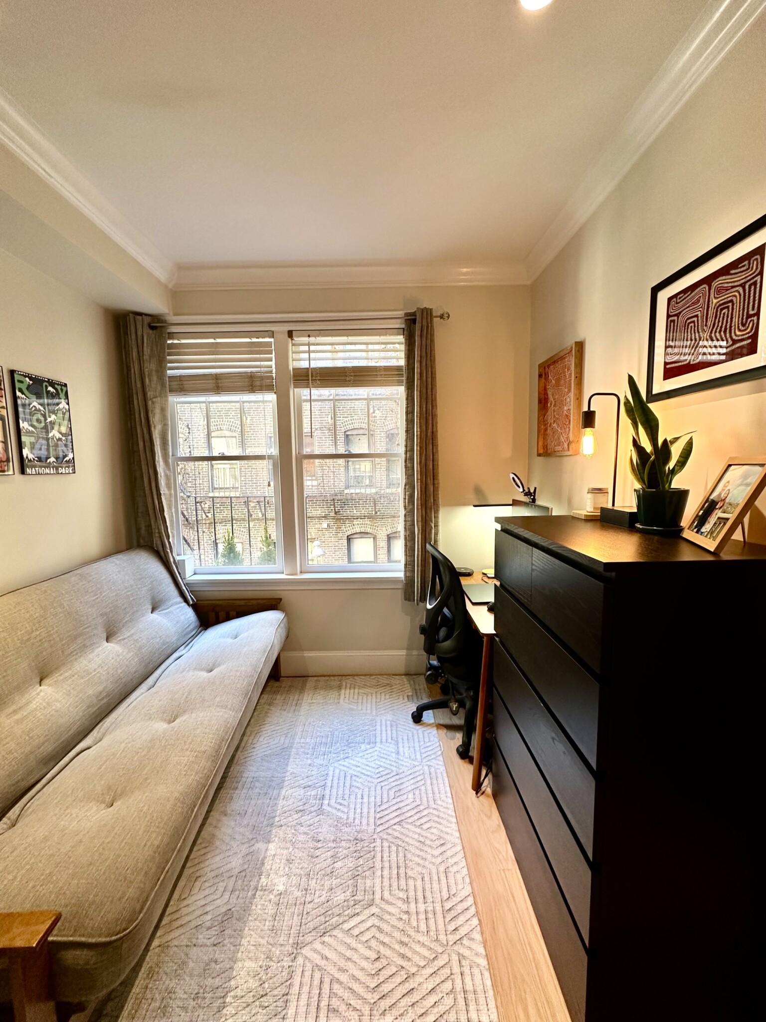 2 bed, 1 bath apartment for rent at 30 Anderson St Unit 2, Beacon Hill — photo 4 of 25
