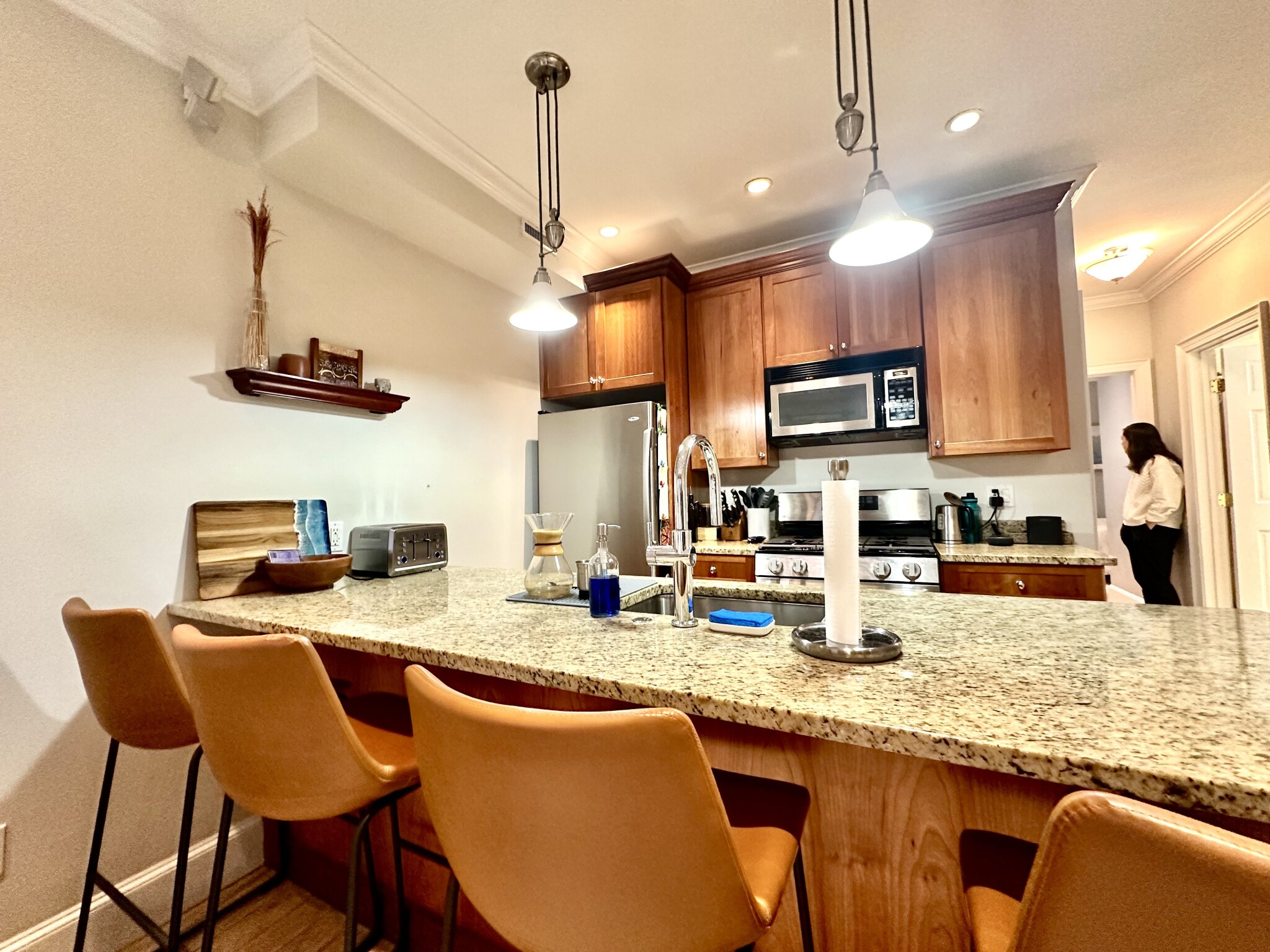 2 bed, 1 bath apartment for rent at 30 Anderson St Unit 2, Beacon Hill — photo 18 of 25