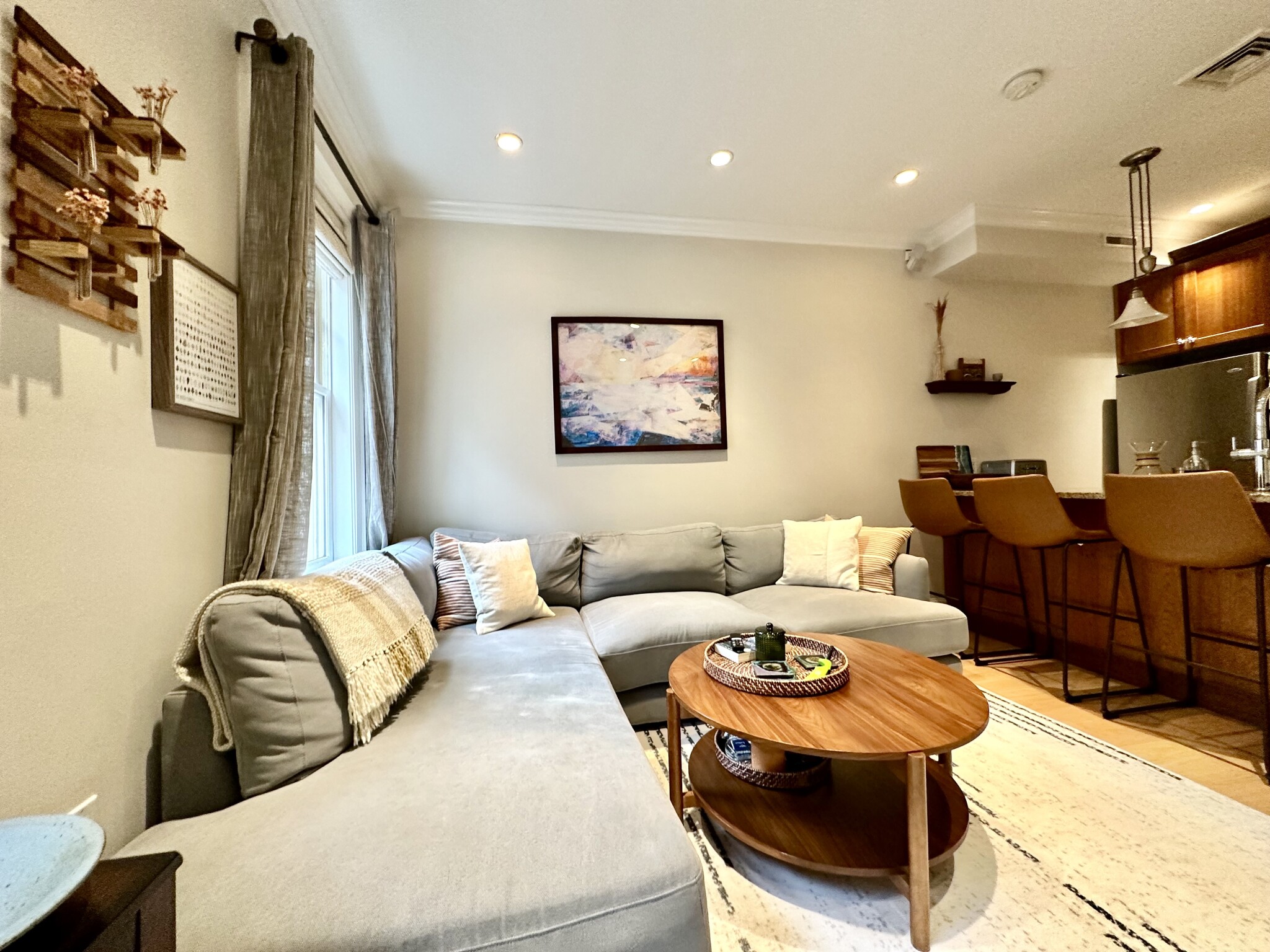 2 bed, 1 bath apartment for rent at 30 Anderson St Unit 2, Beacon Hill — photo 14 of 25