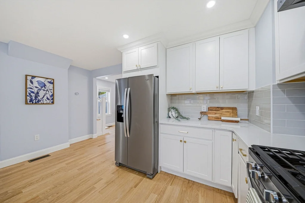 3 bed, 1 bath apartment for rent at 30 Arnold St Unit 30, Quincy — photo 9 of 19