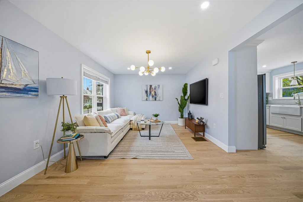 3 bed, 1 bath apartment for rent at 30 Arnold St Unit 30, Quincy — photo 4 of 19