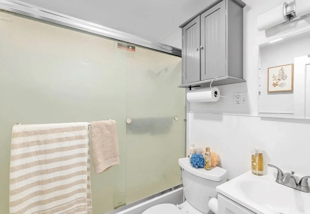 3 bed, 1 bath apartment for rent at 30 Bateman Unit 2, Roslindale — photo 7 of 9