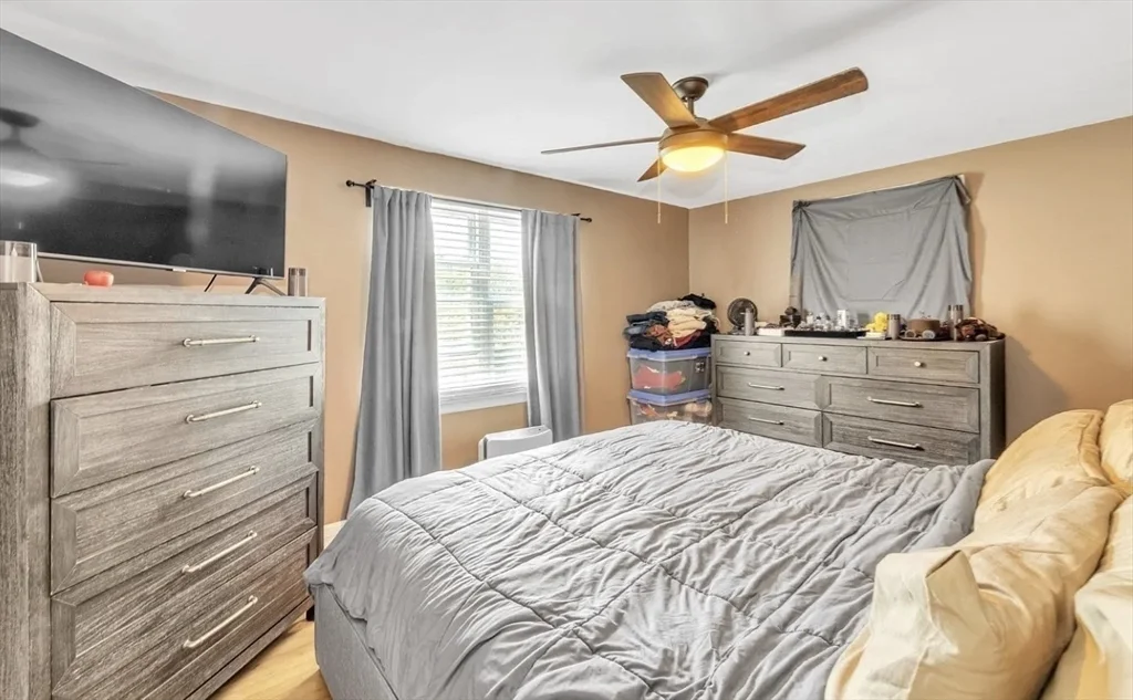 3 bed, 1 bath apartment for rent at 30 Bateman Unit 2, Roslindale — photo 5 of 9