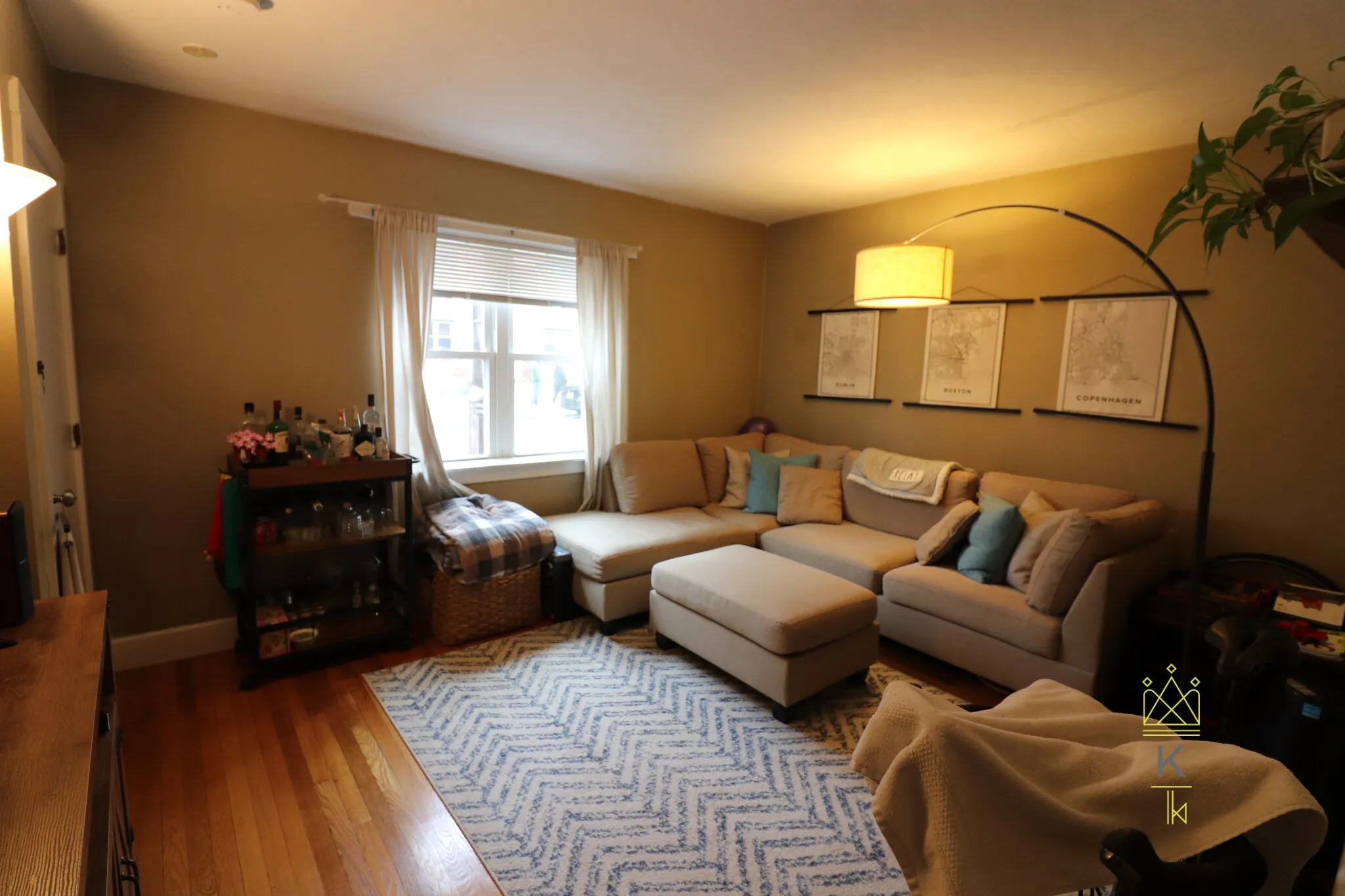 1 bed, 1 bath apartment for rent at 30 Beechcroft St Unit 1, Oak Square — photo 1 of 13