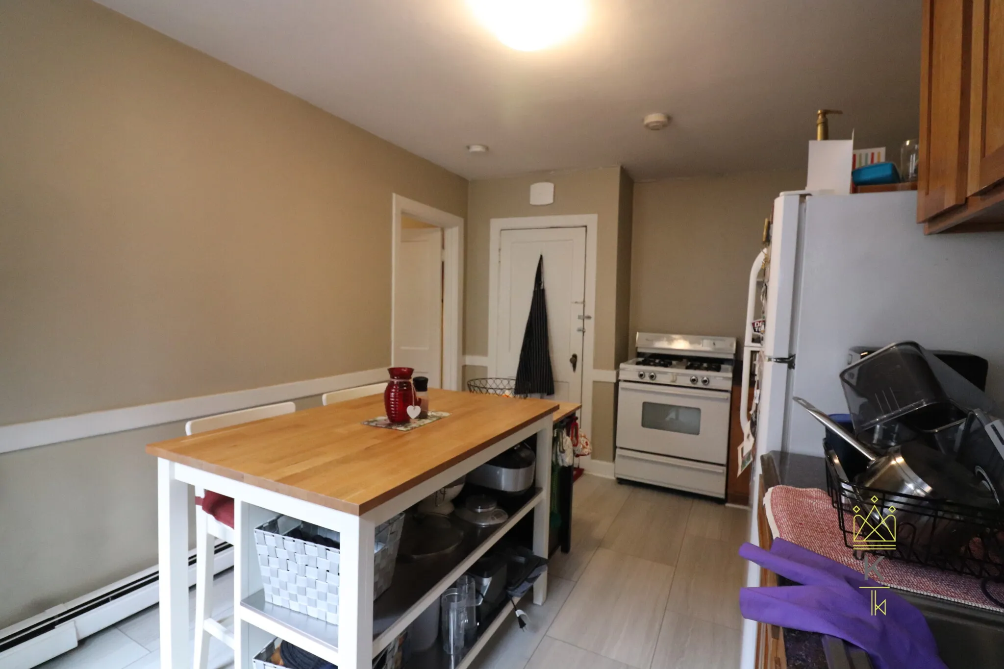 1 bed, 1 bath apartment for rent at 30 Beechcroft St Unit 1, Oak Square — photo 8 of 13
