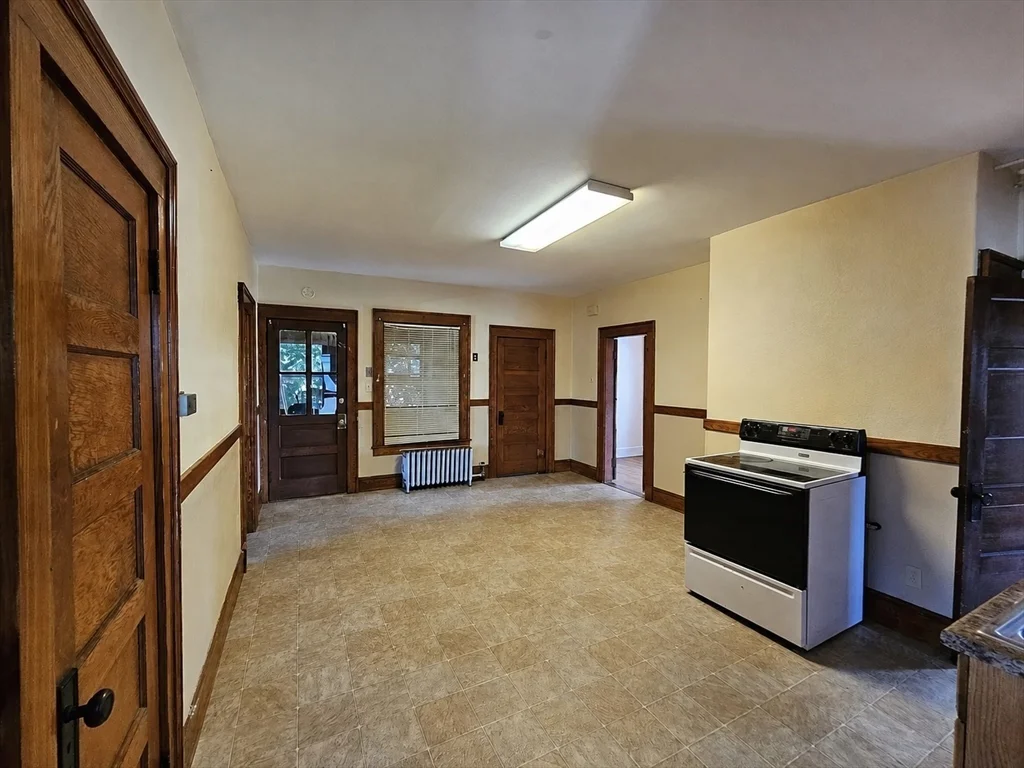 2 bed, 1 bath apartment for rent at 30 Bemis St Unit 3, Chicopee — photo 5 of 26