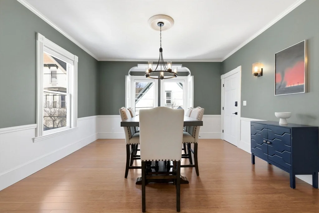 3 bed, 2 bath apartment for rent at 30 Boardman St Unit B, Salem — photo 3 of 34