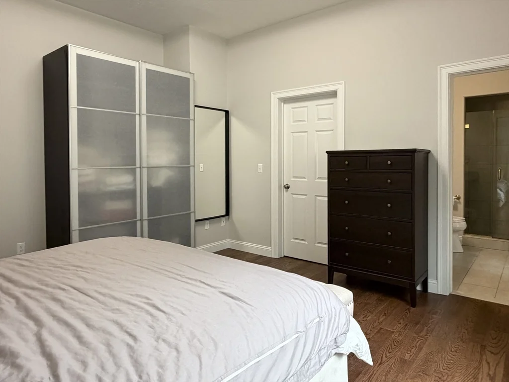3 bed, 2 bath apartment for rent at 30 Boardwalk Dr Unit 30, Andover — photo 22 of 42