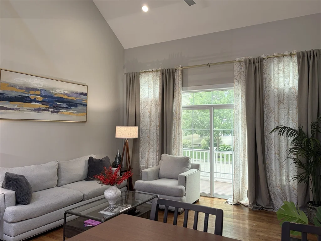 3 bed, 2 bath apartment for rent at 30 Boardwalk Dr Unit 30, Andover — photo 3 of 42